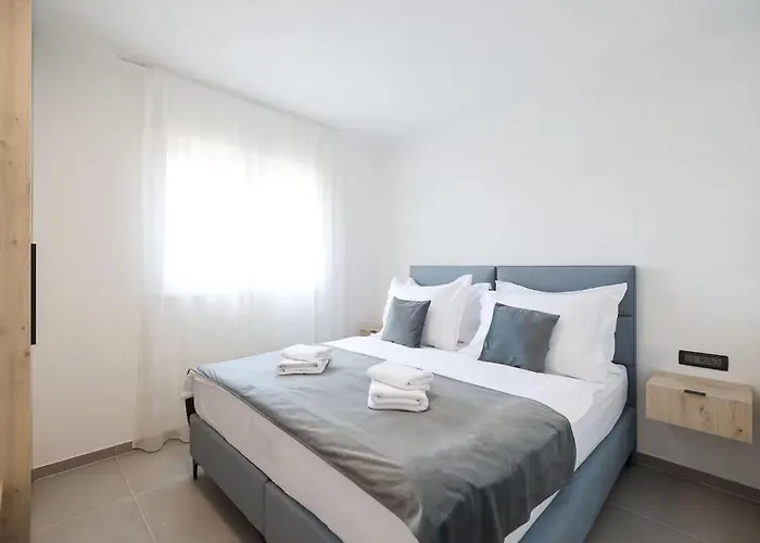 Appartamento Awesome In With Wifi Privlaka (Zadar)