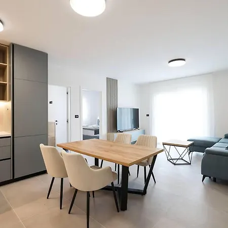 Awesome In With Wifi Привлака